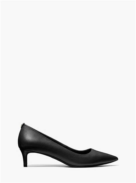 Alina Flex Leather Kitten Pump .